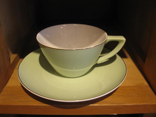 東洋陶器コーヒーカップとソーサー